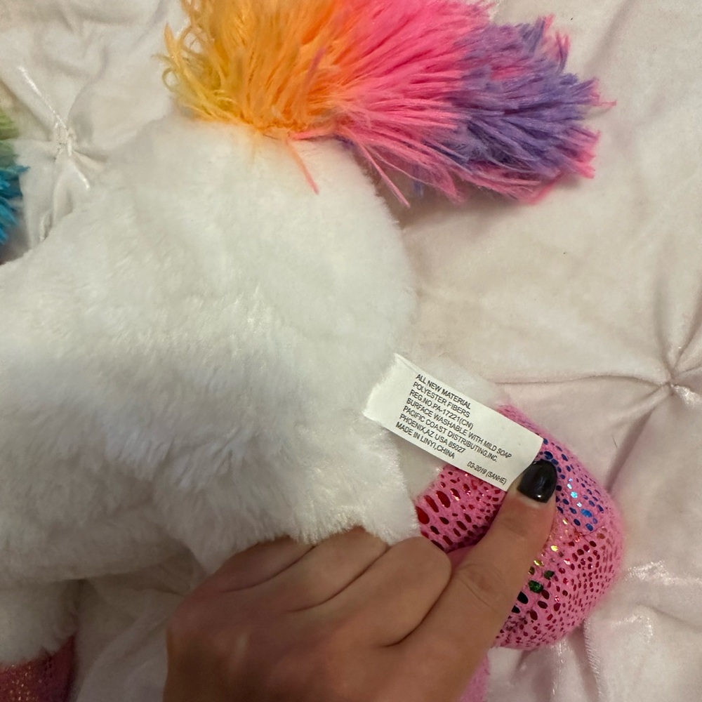 A Bundle Of 3 Large Plush Stuffie Toys - Picture 4 of 10